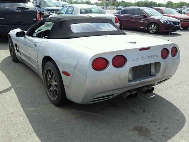 1G1YY32G2Y5113866 - 2000 CHEVROLET CORVETTE SILVER photo 3