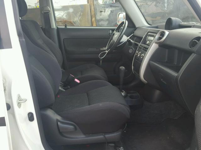 JTLKT324354023763 - 2005 TOYOTA SCION XB 白色 照片 5