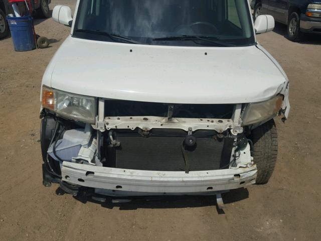 JTLKT324354023763 - 2005 TOYOTA SCION XB 白色 照片 9