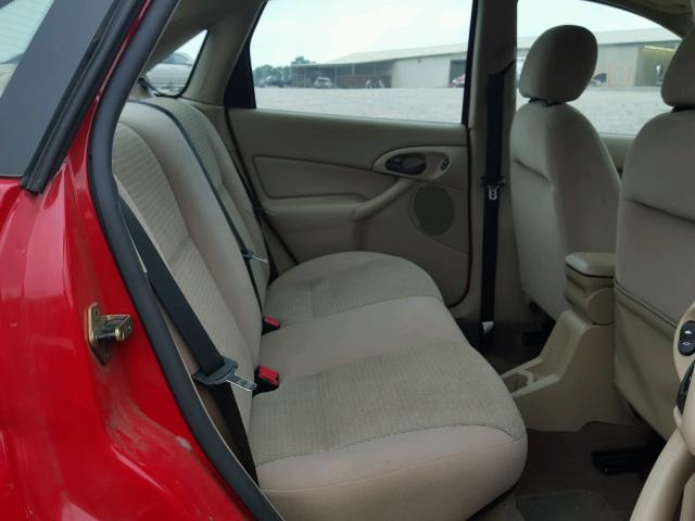 1FAFP34384W168408 - 2004 FORD FOCUS SE C RED photo 6