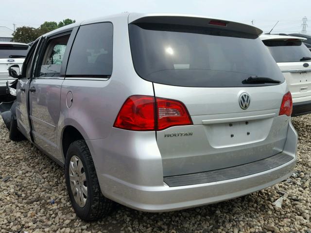 2V4RW4D12AR163648 - 2010 VOLKSWAGEN ROUTAN S ვერცხლისფერი ფოტო 3