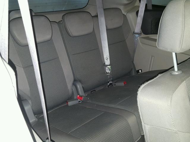 2V4RW4D12AR163648 - 2010 VOLKSWAGEN ROUTAN S ვერცხლისფერი ფოტო 9