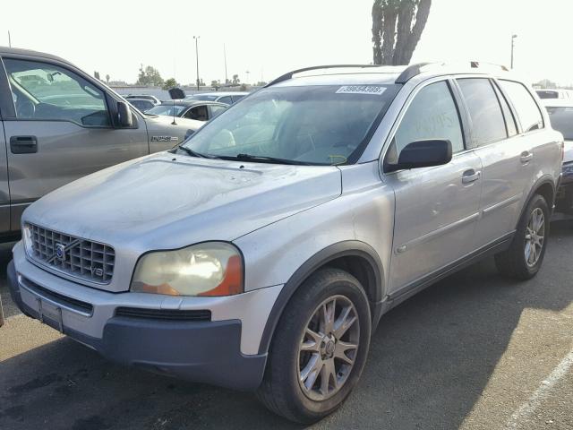 YV1CZ852651196372 - 2005 VOLVO XC90 V8 SILVER photo 2