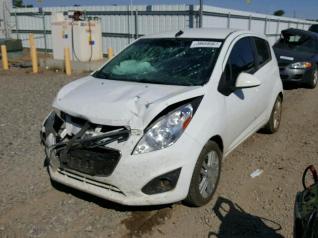 KL8CD6S95EC504560 - 2014 CHEVROLET SPARK WHITE photo 2