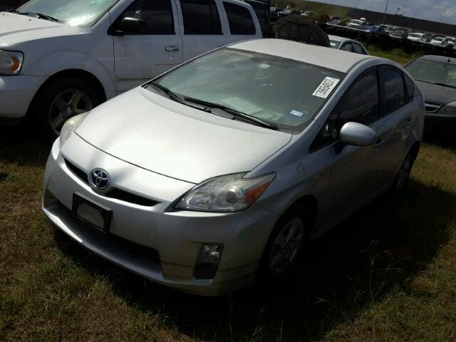 JTDKN3DU7B0258737 - 2011 TOYOTA PRIUS SILVER photo 2