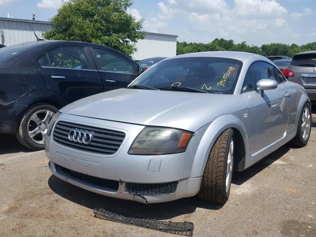 TRUWT28N711001015 - 2001 AUDI TT QUATTRO SILVER photo 2