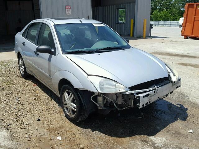 1FAFP34322W243665 - 2002 FORD FOCUS SE SILVER photo 1