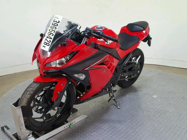 JKAEX8A17GDA26733 - 2016 KAWASAKI EX300 A RED photo 4