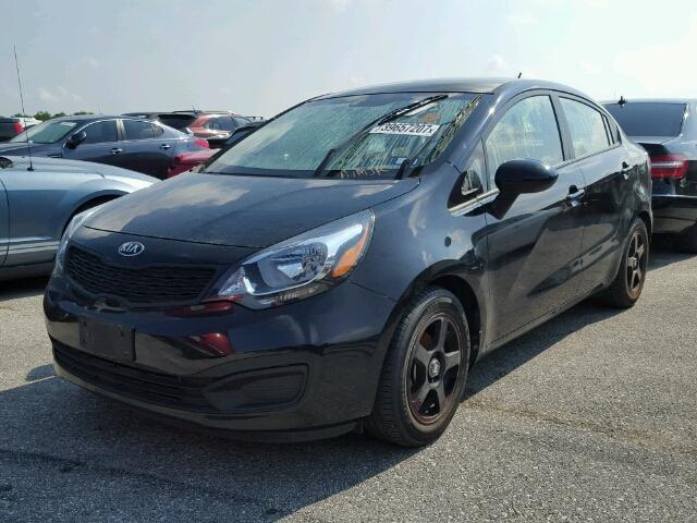 KNADM4A32F6516966 - 2015 KIA RIO LX BLACK photo 2