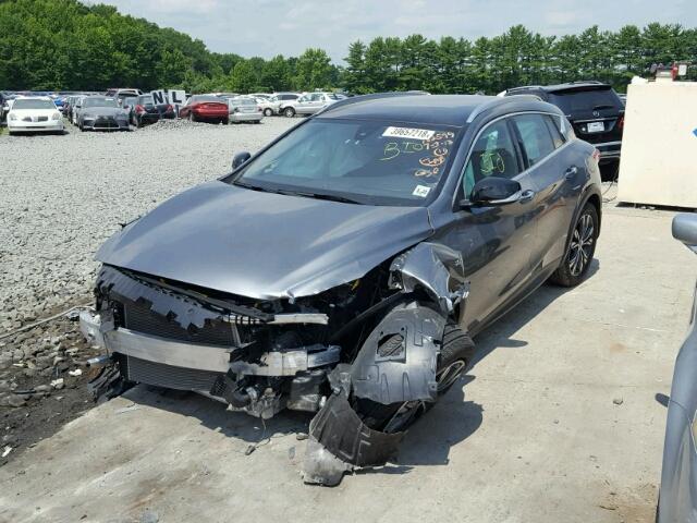 SJKCH5CR8HA032887 - 2017 INFINITI QX30 BASE GRAY photo 2