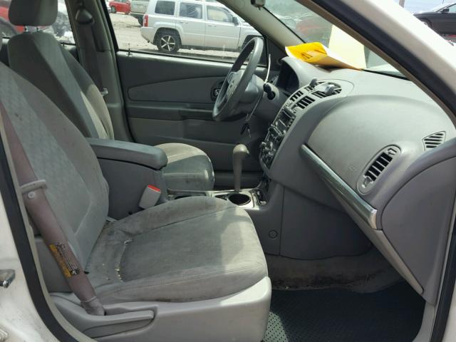 1G1ZT52815F337157 - 2005 CHEVROLET MALIBU LS Ақ фото 5