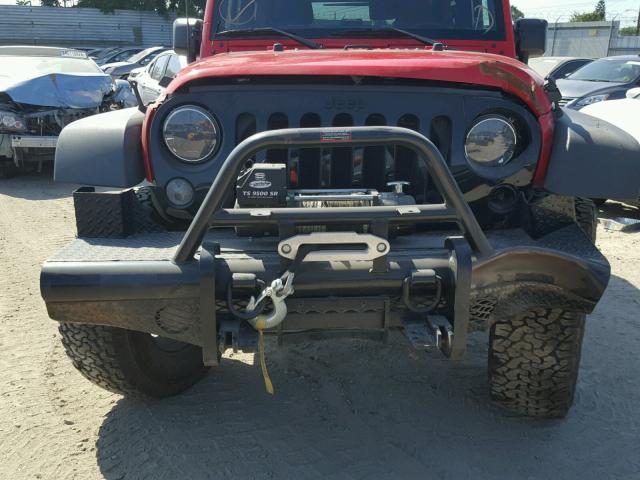 1C4AJWAGXFL532699 - 2015 JEEP WRANGLER S 红色 照片 9