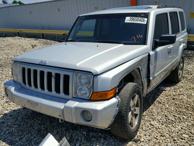 1J8HG48K76C273335 - 2006 JEEP COMMANDER SILVER photo 2