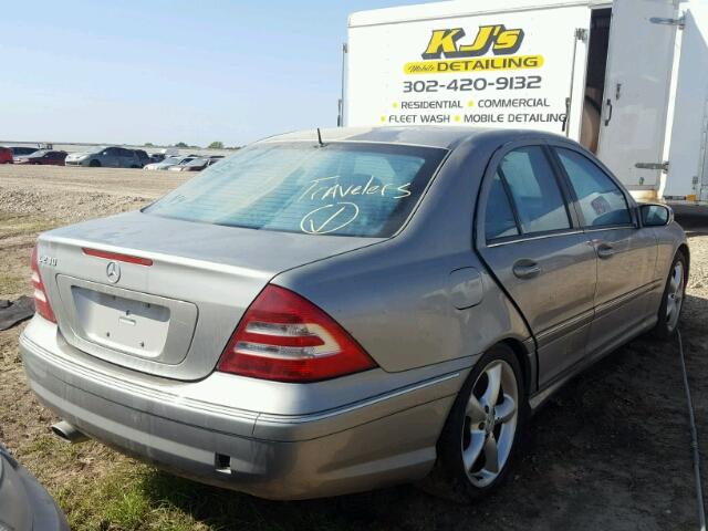 WDBRF52H56F766882 - 2006 MERCEDES-BENZ C GENERATI SILVER photo 4