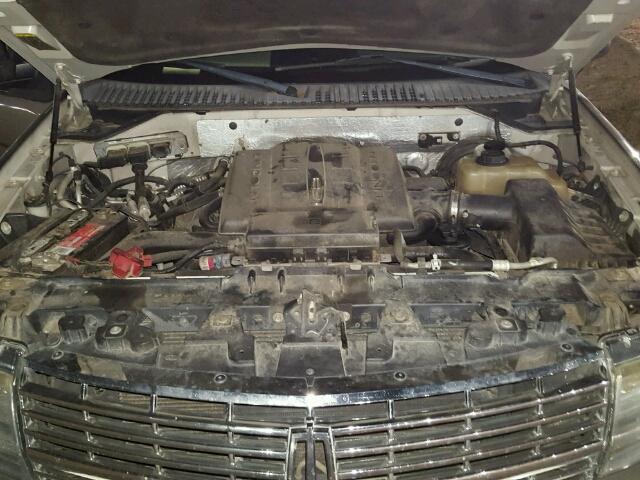 5LMFU27548LJ10919 - 2008 LINCOLN NAVIGATOR GRAY photo 7