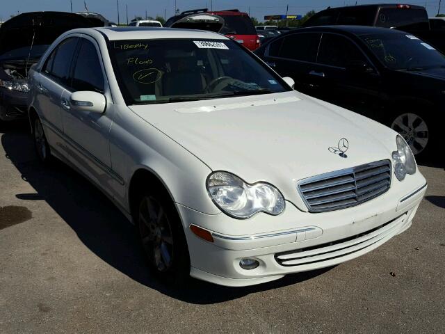 WDBRF54H07A924198 - 2007 MERCEDES-BENZ C 280 WHITE photo 1