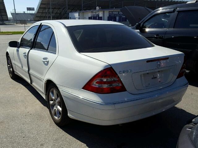 WDBRF54H07A924198 - 2007 MERCEDES-BENZ C 280 WHITE photo 3