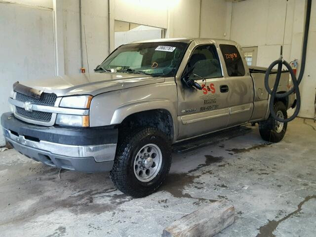 1GCHK29U03E360987 - 2003 CHEVROLET SILVERADO BEIGE photo 2