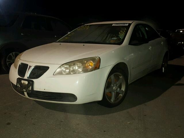 1G2ZG58N174140792 - 2007 PONTIAC G6 BASE WHITE photo 2