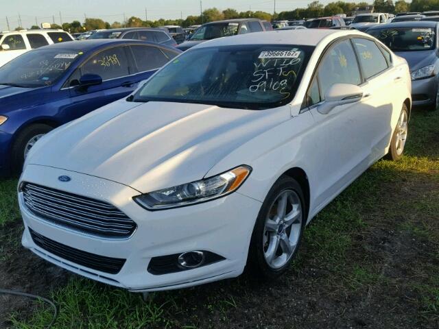 3FA6P0HD9GR361501 - 2016 FORD FUSION SE WHITE photo 2