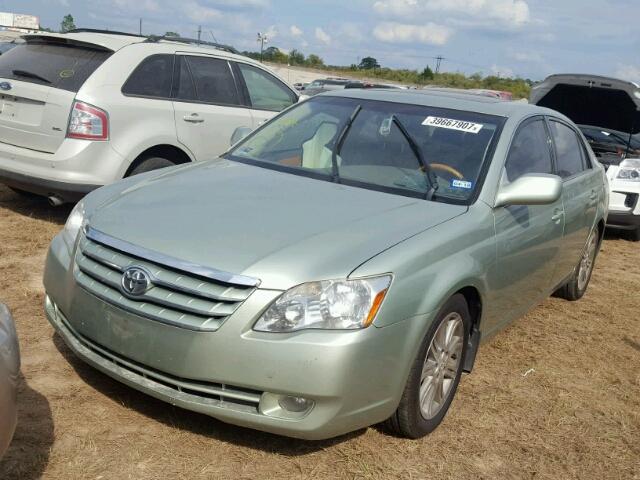 4T1BK36B05U044699 - 2005 TOYOTA AVALON XL GREEN photo 2