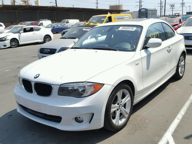 WBAUP9C51DVS94913 - 2013 BMW 128 I WHITE photo 2