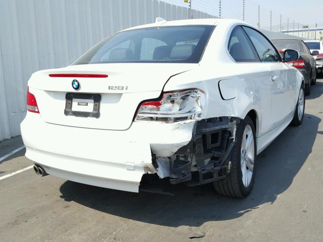 WBAUP9C51DVS94913 - 2013 BMW 128 I WHITE photo 4