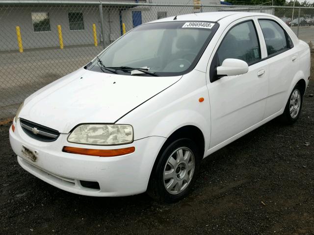 KL1TJ52604B258500 - 2004 CHEVROLET AVEO LS WHITE photo 2