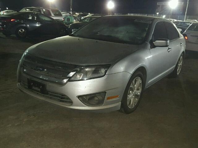 3FAHP0HA0CR230773 - 2012 FORD FUSION SILVER photo 2