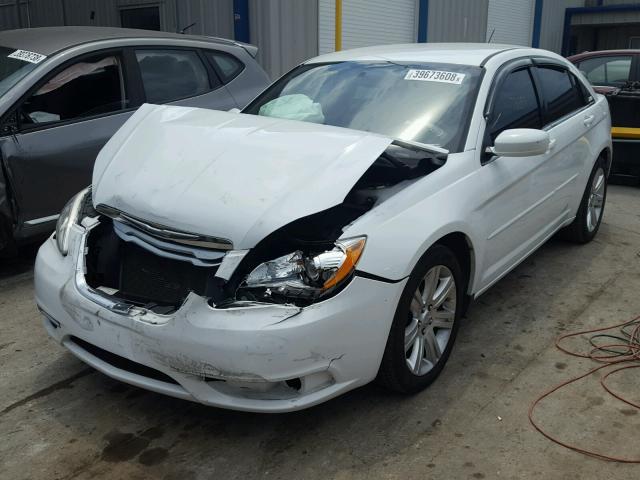 1C3CCBBB7DN656398 - 2013 CHRYSLER 200 TOURIN WHITE photo 2