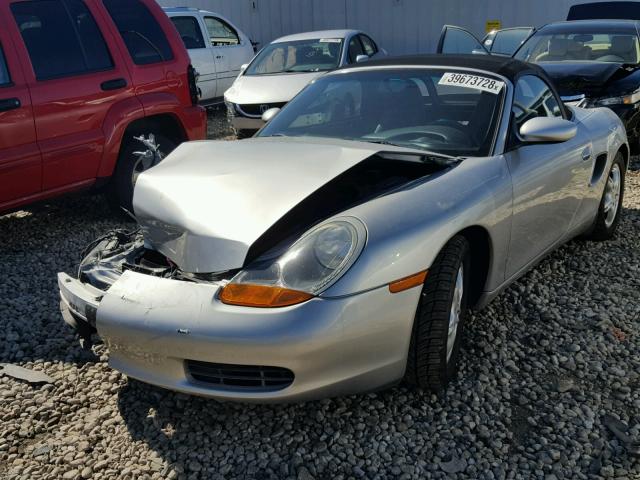 WP0CA29822U622951 - 2002 PORSCHE BOXSTER SILVER photo 2