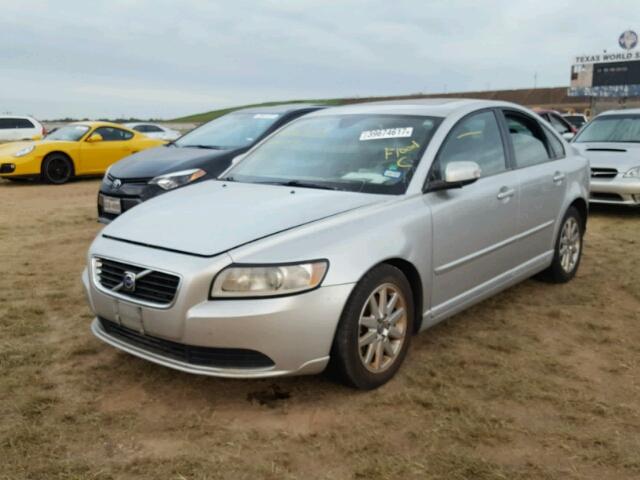 YV1MS382392455097 - 2009 VOLVO S40 SILVER photo 2