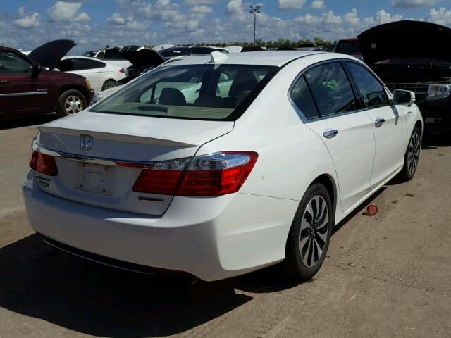 1HGCR6F51FA006144 - 2015 HONDA ACCORD HYB WHITE photo 4