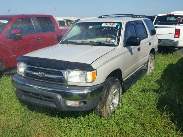 JT3GM84R6Y0053165 - 2000 TOYOTA 4RUNNER SILVER photo 2