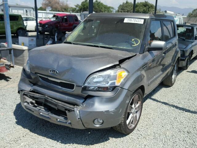 KNDJT2A21B7343398 - 2011 KIA SOUL + GRAY photo 2