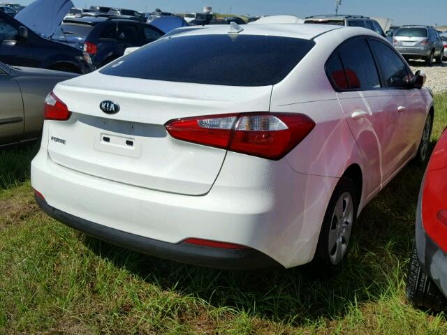 KNAFK4A62G5608448 - 2016 KIA FORTE WHITE photo 4