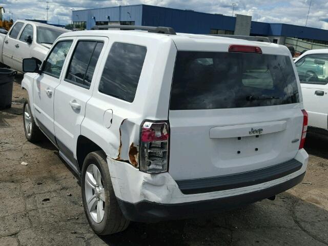 1C4NJPFB9ED827807 - 2014 JEEP PATRIOT LA WHITE photo 3