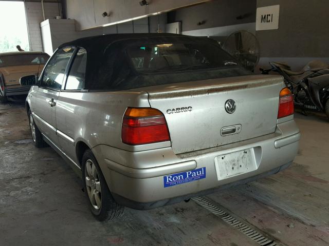 3VWDC21V01M810724 - 2001 VOLKSWAGEN CABRIO GLX 白色 照片 3
