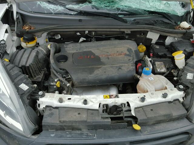 ZFBERFAT3F6A30211 - 2015 RAM PROMASTER 白色 照片 7