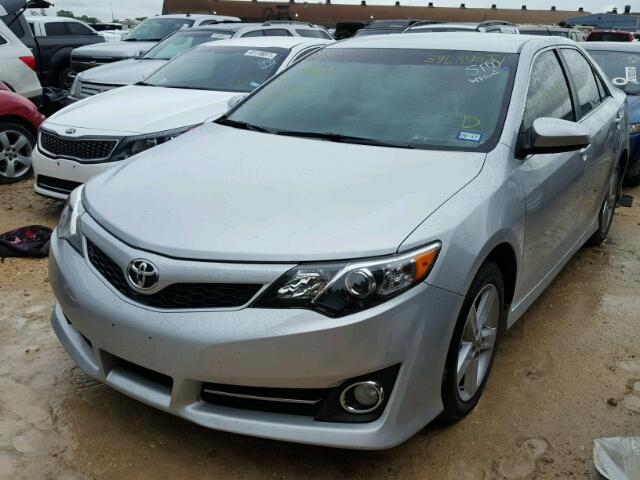 4T1BF1FK3CU507103 - 2012 TOYOTA CAMRY SILVER photo 2