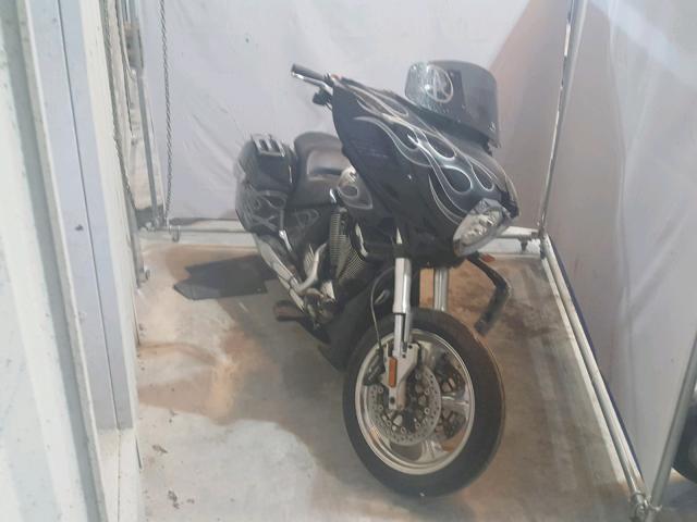 5VPDW36N2D3020115 - 2013 VICTORY MOTORCYCLES CROSS COUN Noir photo 1