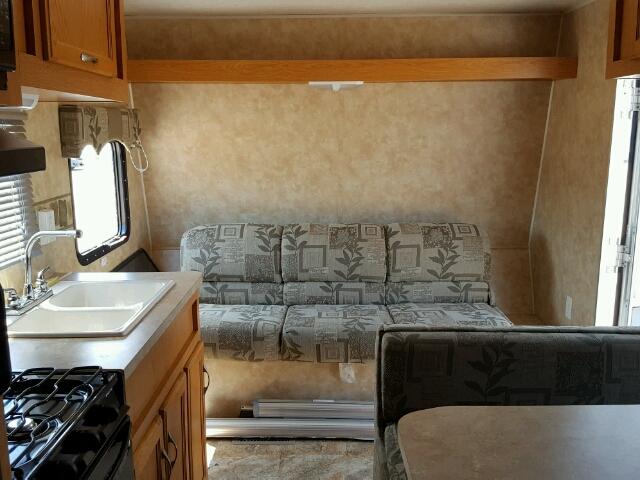 1TC2B139871506056 - 2007 MISC COACHMAN Weiß Foto 5