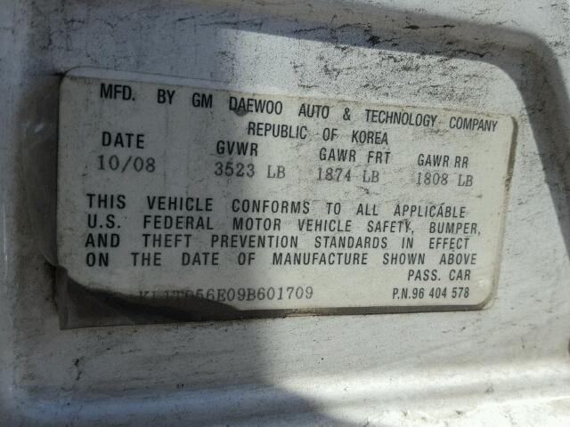 KL1TD56E09B601709 - 2009 CHEVROLET AVEO LS WHITE photo 10