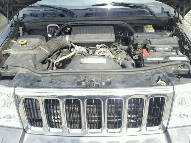 1J8HG58P67C644598 - 2007 JEEP COMMANDER GRAY photo 7