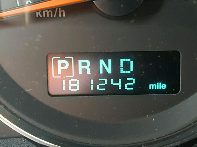 1J8HG58P67C644598 - 2007 JEEP COMMANDER GRAY photo 8