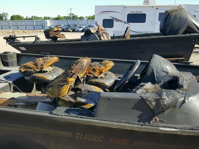 ACBV6866B818 - 2018 CLASSIC ROADSTER MARINE/TRL BURN photo 9