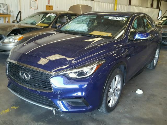 SJKCH5CP2HA038019 - 2017 INFINITI QX30 BASE BLUE photo 2