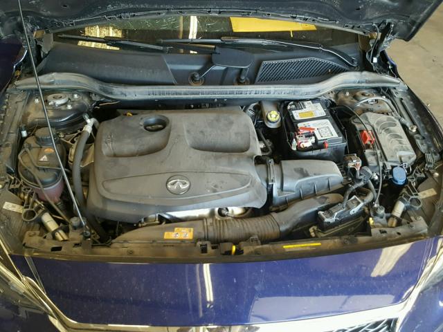 SJKCH5CP2HA038019 - 2017 INFINITI QX30 BASE BLUE photo 7