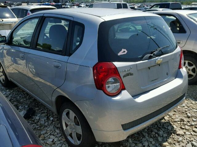 KL1TD6DE6AB116875 - 2010 CHEVROLET AVEO LS SILVER photo 3