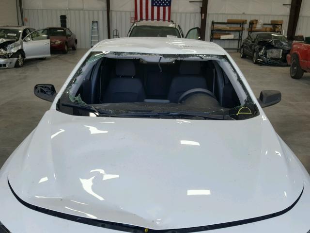 1G1ZB5ST4HF252504 - 2017 CHEVROLET MALIBU LS თეთრი ფოტო 9